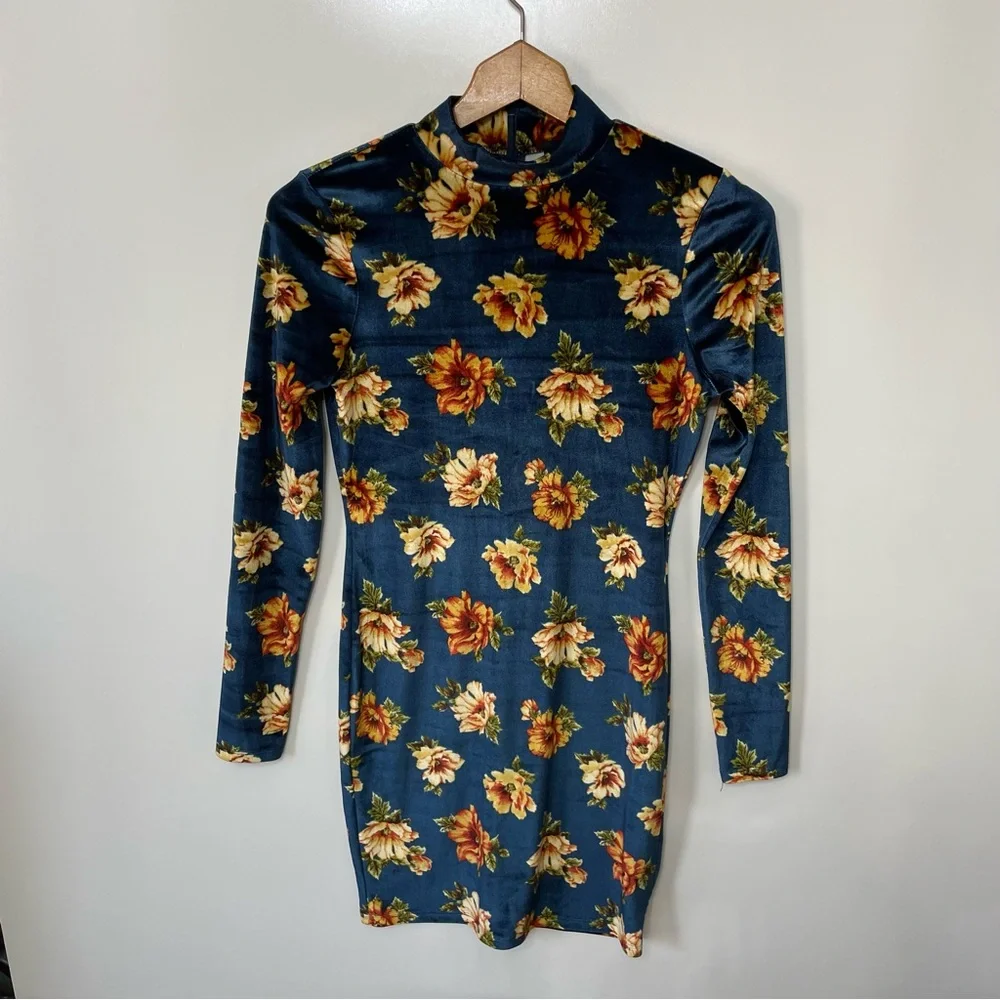 Forever 21 Blue Floral Velvety Long Sleeve Mock Neck Dress, size S - Picture 1 of 8